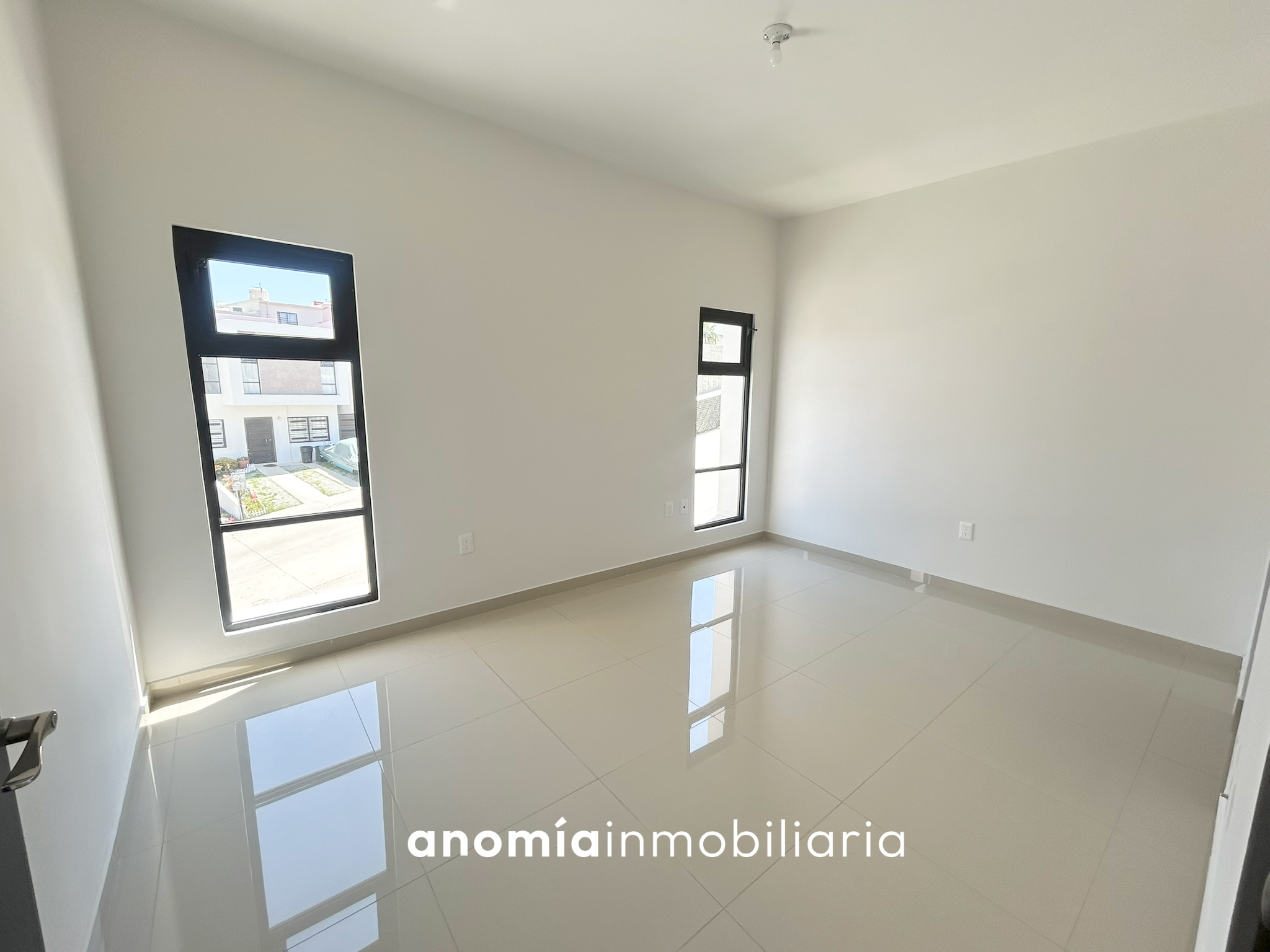 Casa en Venta Tijuana: Valle Sur por $3,575,380 MXN
